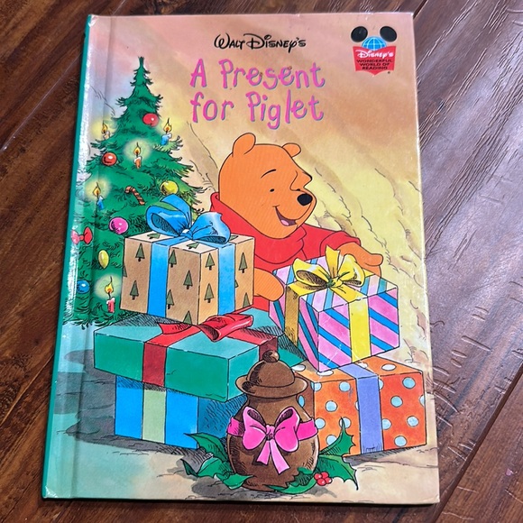 Disney Other - Vintage Disney Winnie the Pooh A Present for Piglet Hardcover Book